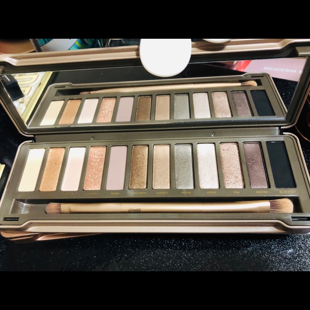 Urban Decay Eyeshadow Palette